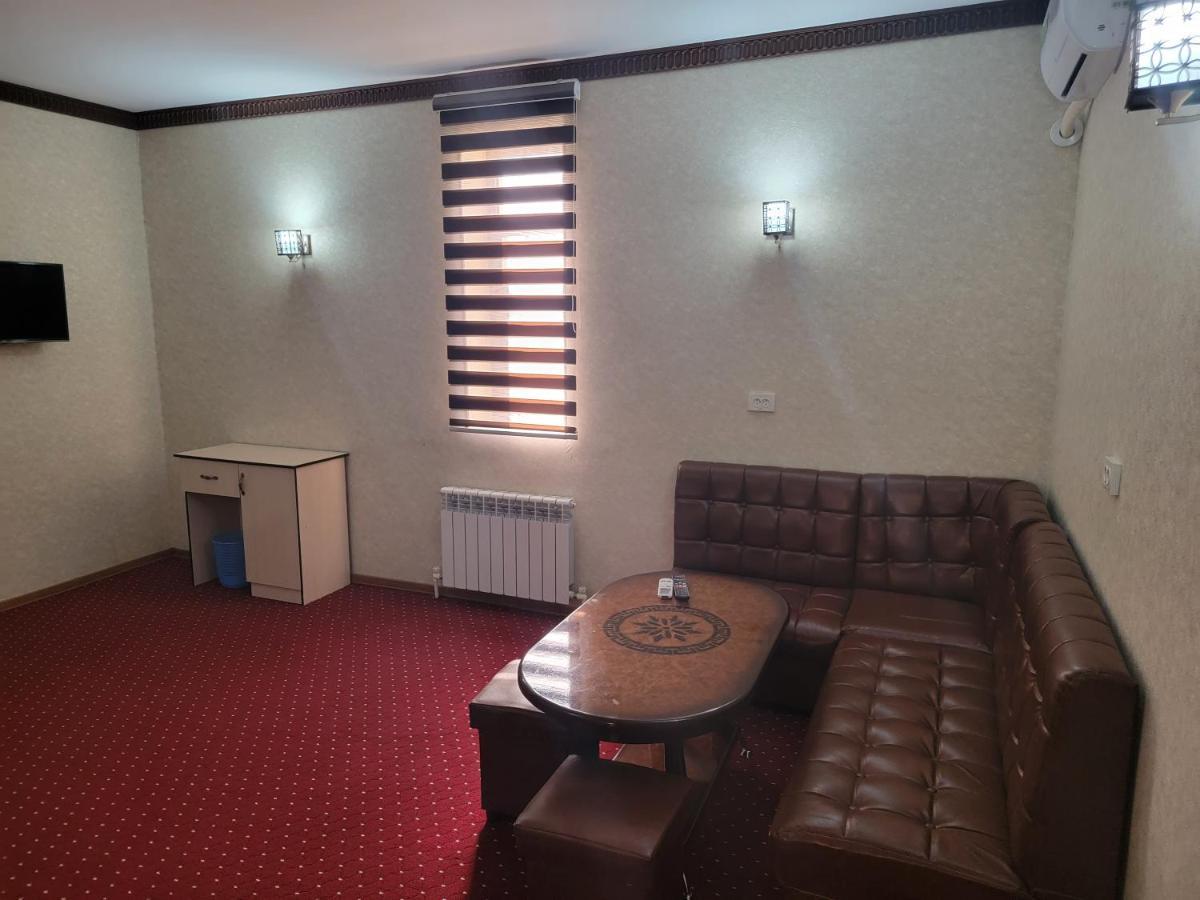 Hotel Mufarshox Buchara Exterior foto